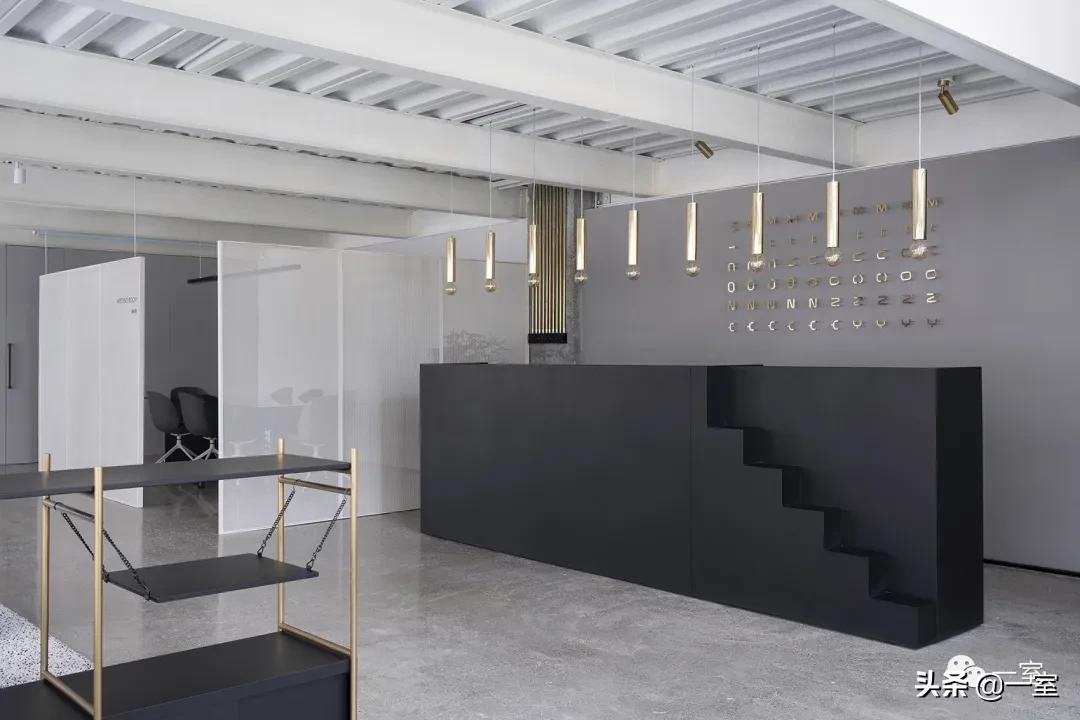 前台怎么设计刚好在楼梯口,前台怎么设计位置