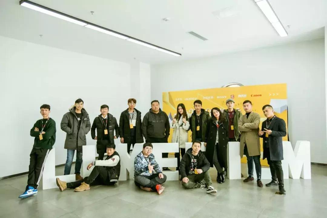 学摄影在线课程9.9元就能学,摄影课程在家自学