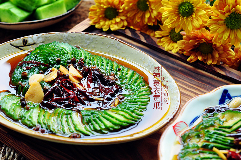 简单蓑衣黄瓜制作教程,不用刀的凉拌黄瓜