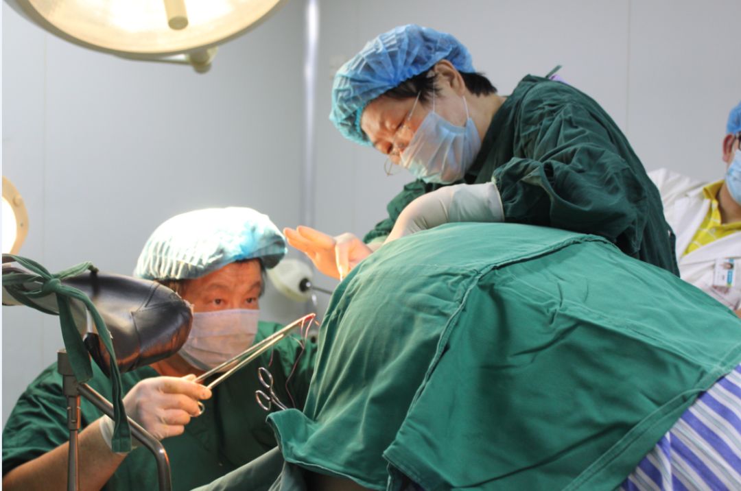 肛瘘手术比生孩子还痛吗,做完肛瘘手术疼痛怎么解决