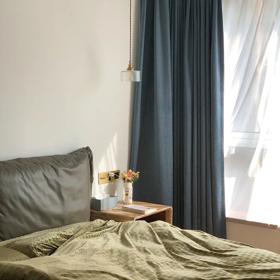 邻居秀家|细节控的家有多治愈?单凭她家开关就能出圈了