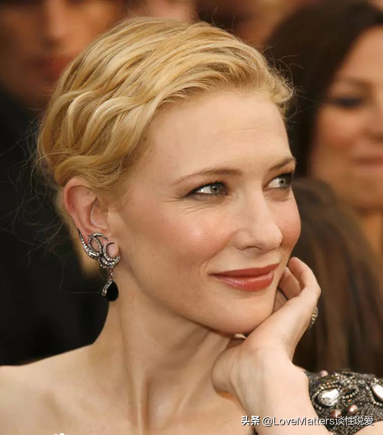 中国女人多怕老?去美容院走一遭就知道!