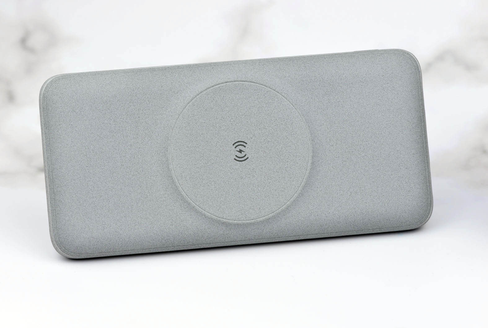 充电宝轻巧好携带,充电宝什么样的容量大