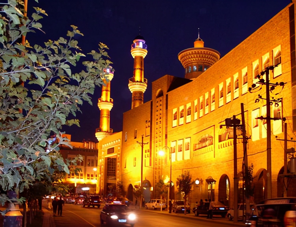 乌鲁木齐为啥叫首府,为什么省会是乌鲁木齐