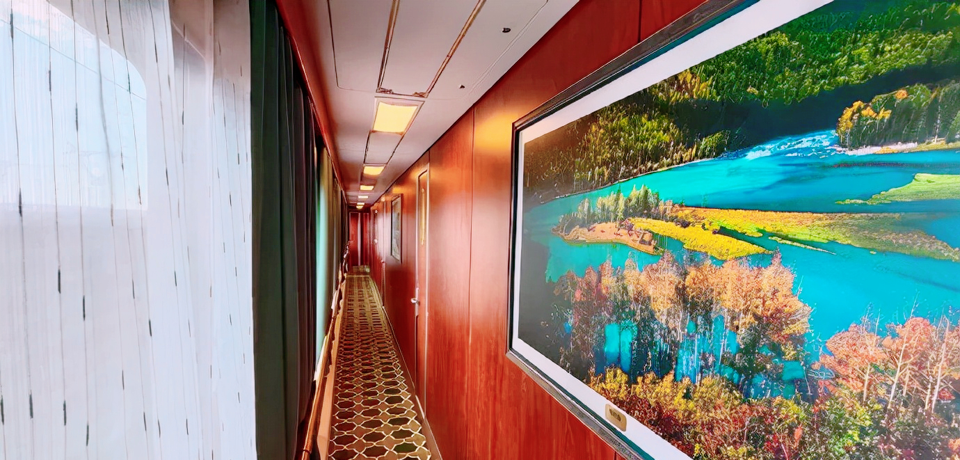 豪华旅游火车票价2万元,平价旅游火车票价多少元