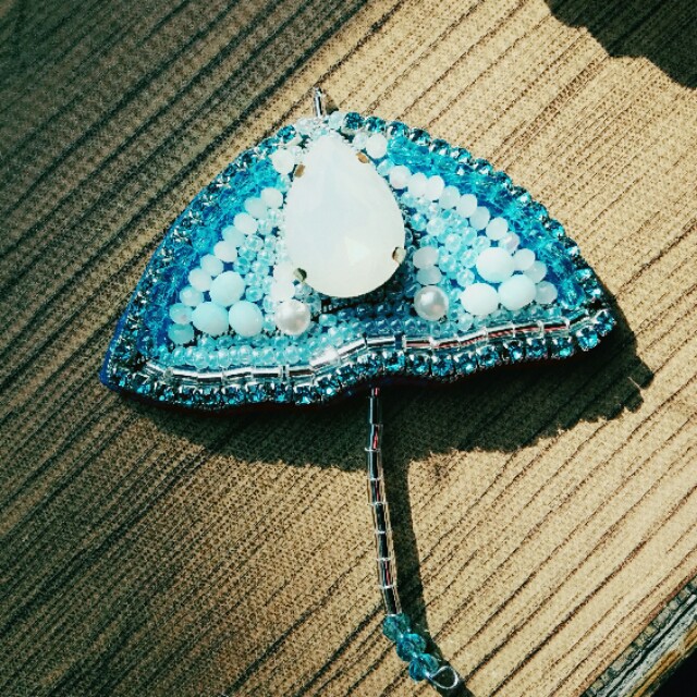 手工串珠小雨伞diy挂件教程,废物手工制作小雨伞