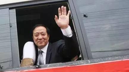 相声传奇牛群,牛群当年在相声界的地位