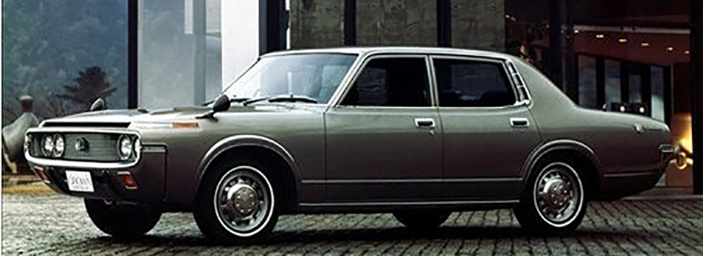 从风光无限到跌落谷底,从第1代皇冠到现在丰田皇冠