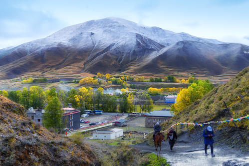 自驾疆藏线,318川藏线自驾游独库公路
