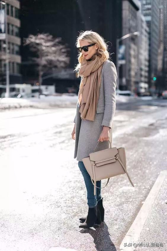 第23只包｜CelineBelt：走冷艳气质路线的鲶鱼包