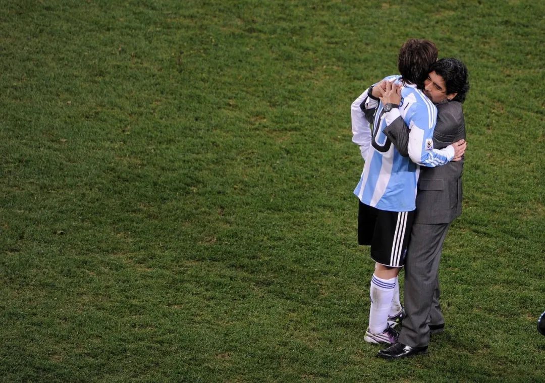 一个恣意妄为的、热烈的天才离开了我们