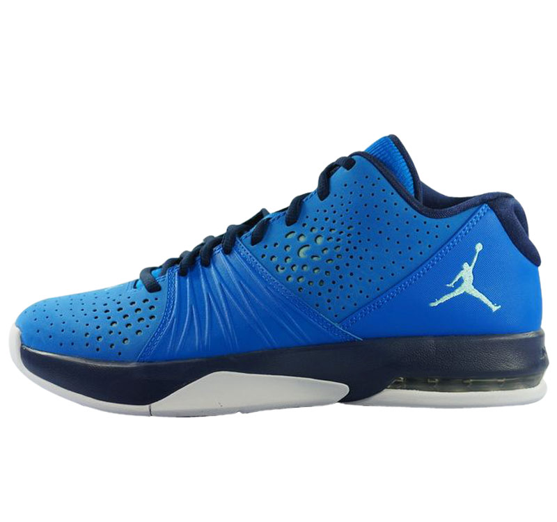 如何花300元买一双正版的aj1红白,学生党200以下潮鞋aj