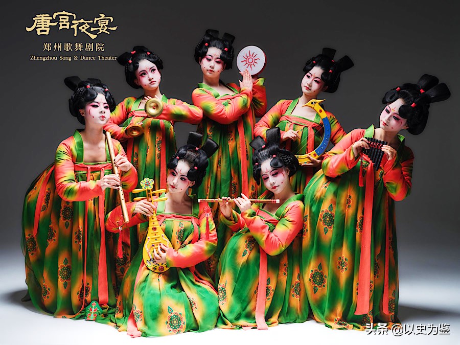 河南卫视为什么“炸圈”？水下舞蹈有多辛苦？我和主创聊了聊