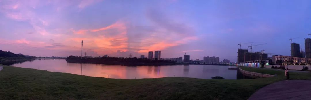 闭眼摇！最低中签率4.9%+地铁+滨江加持的湖景盘，最后一次上车