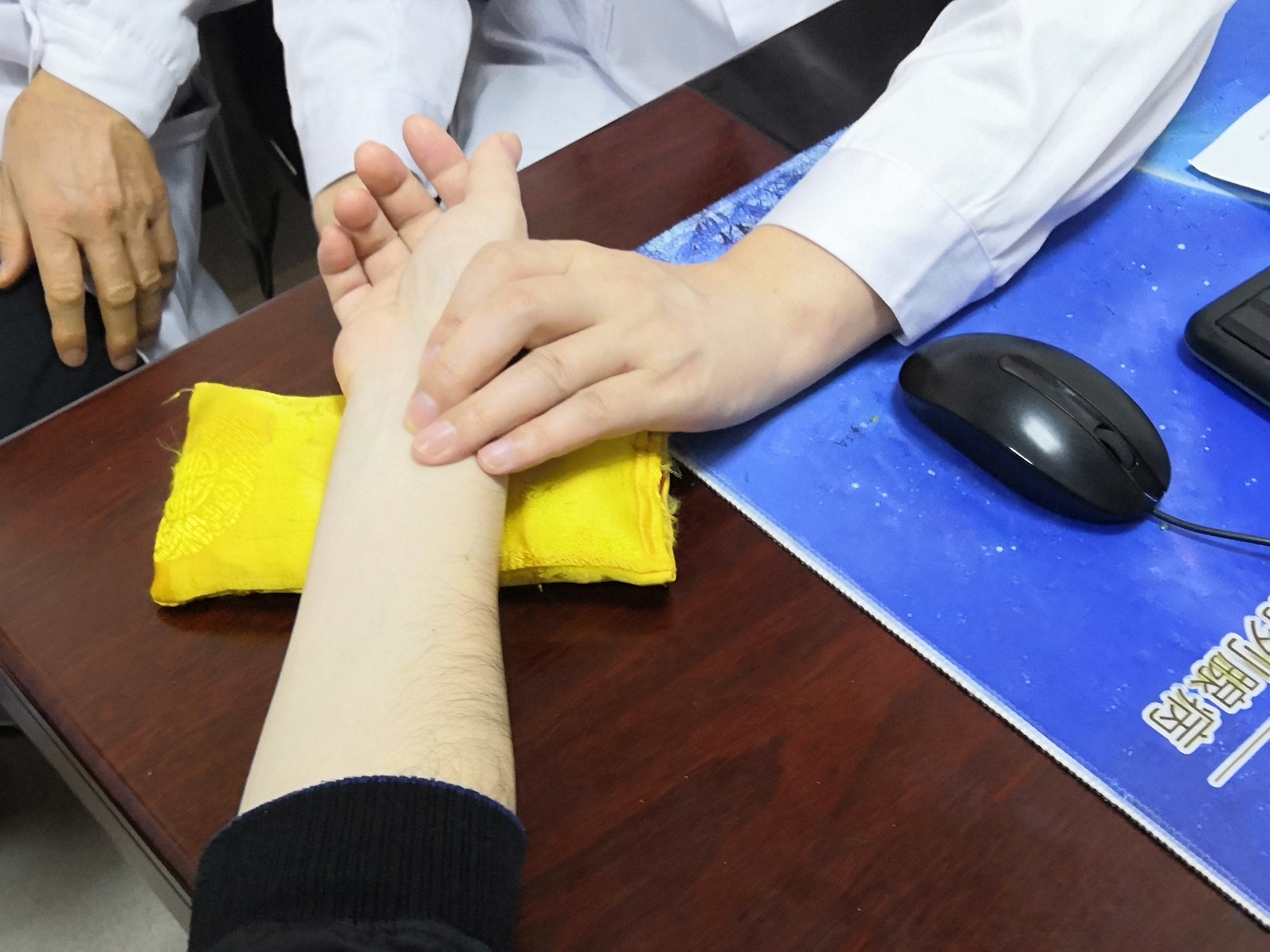 治疗慢性前列腺炎为什么中医有奇效？中医治疗靠谱吗？