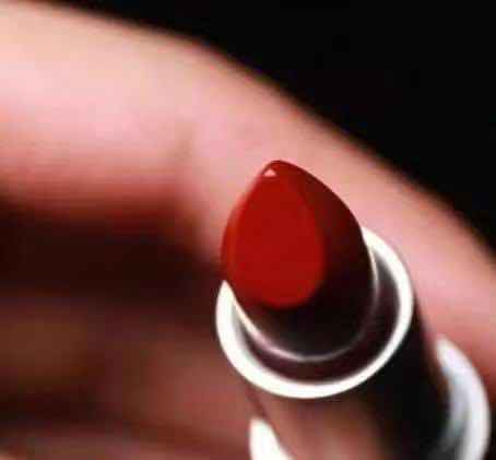 哪些大牌口红容易出假货,那些踩过坑的口红