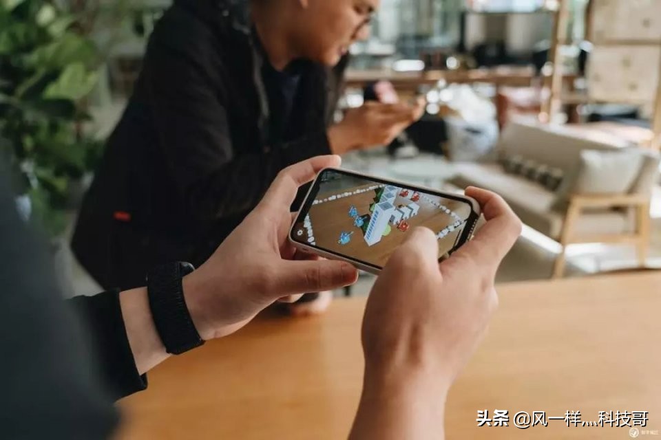 鎵嬫満涓婄殑濂界帺ar娓告垙,ios鍙屼汉ar娓告垙