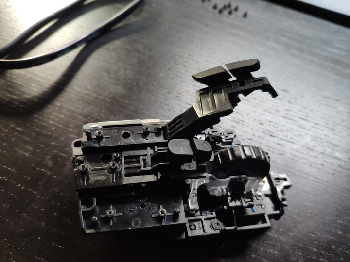 拆解罗技g90鼠标,罗技g502怎么拆右键微动开关