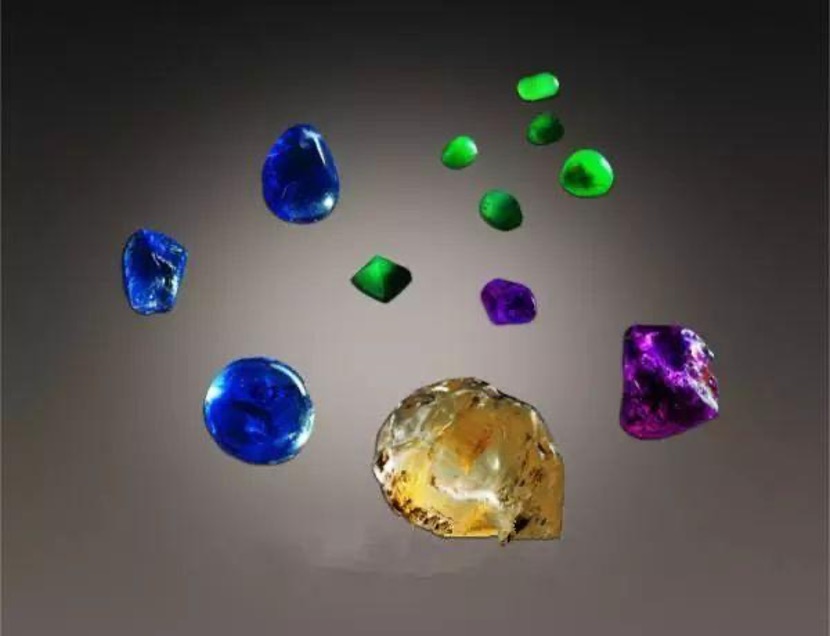 克什米尔蓝宝石的历史,印度克什米尔蓝宝石的特征