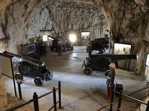 西班牙为什么不敢收复布罗陀,西班牙英国直布罗陀