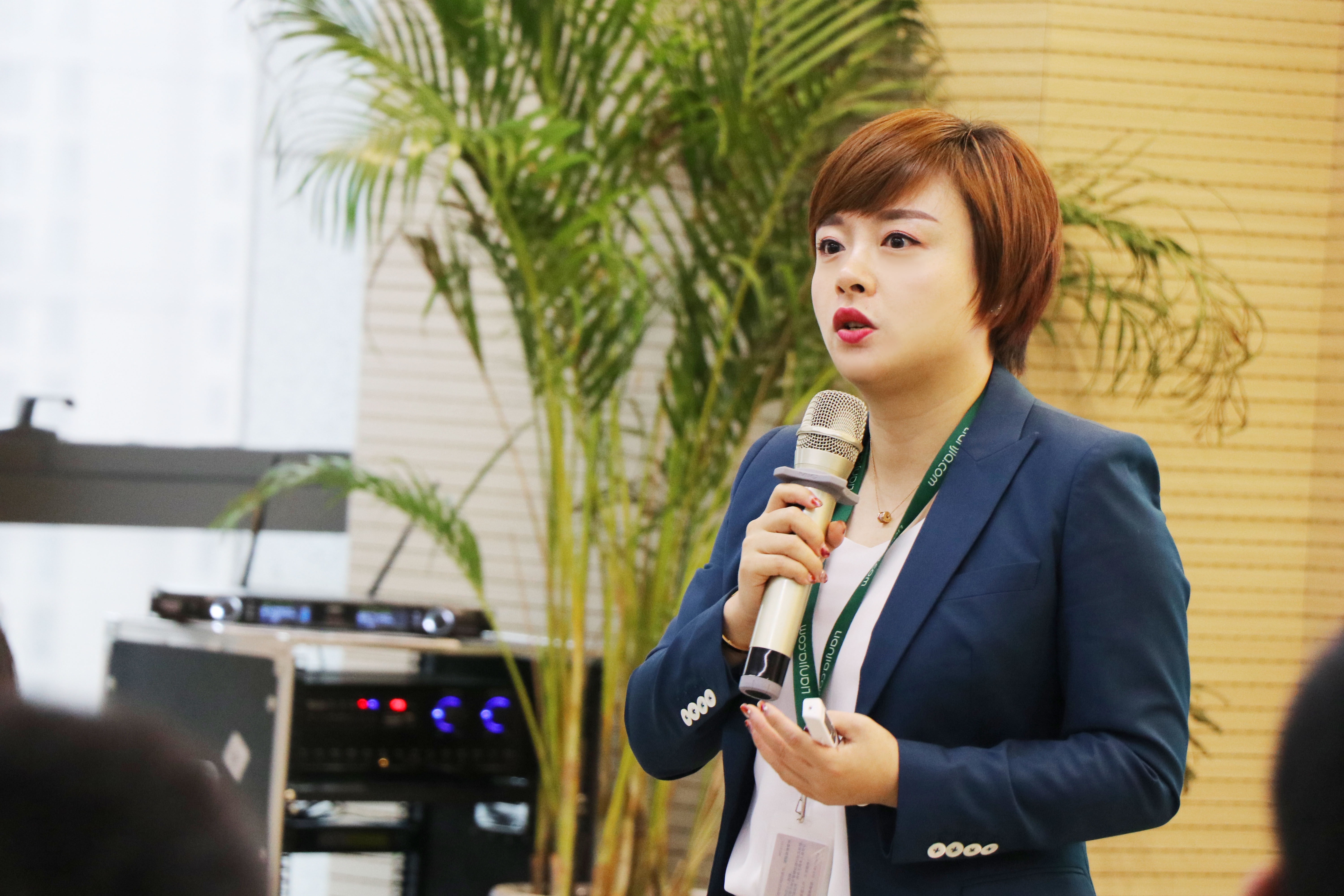 武汉链家刘莉：身处疫情中心脚步并未停止