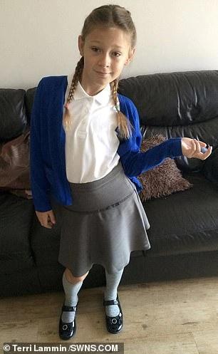 英12岁孩子变性，3岁意识到“搞错身体”，其母称后悔可再当男性