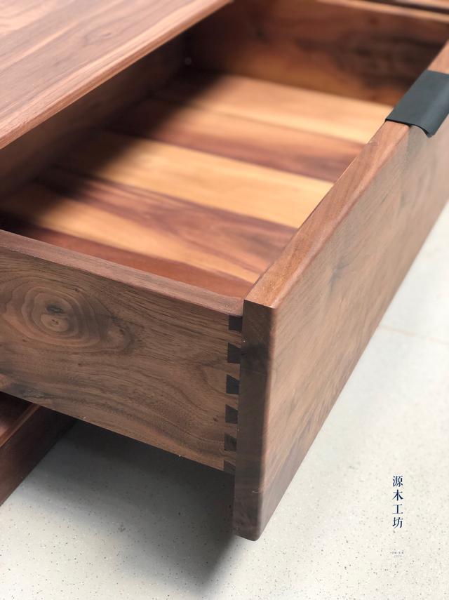 “拼一脸的缤纷染一屋的色块做最精彩的自己”原木家具最百搭