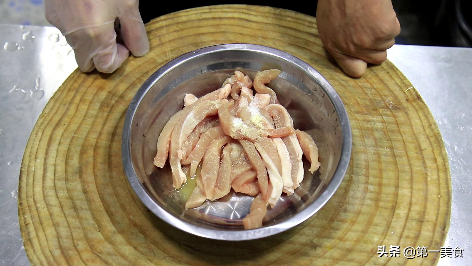 家常版盐酥鸡酥脆多汁香到舔手指,不加一滴油的炸鸡排酥脆可口