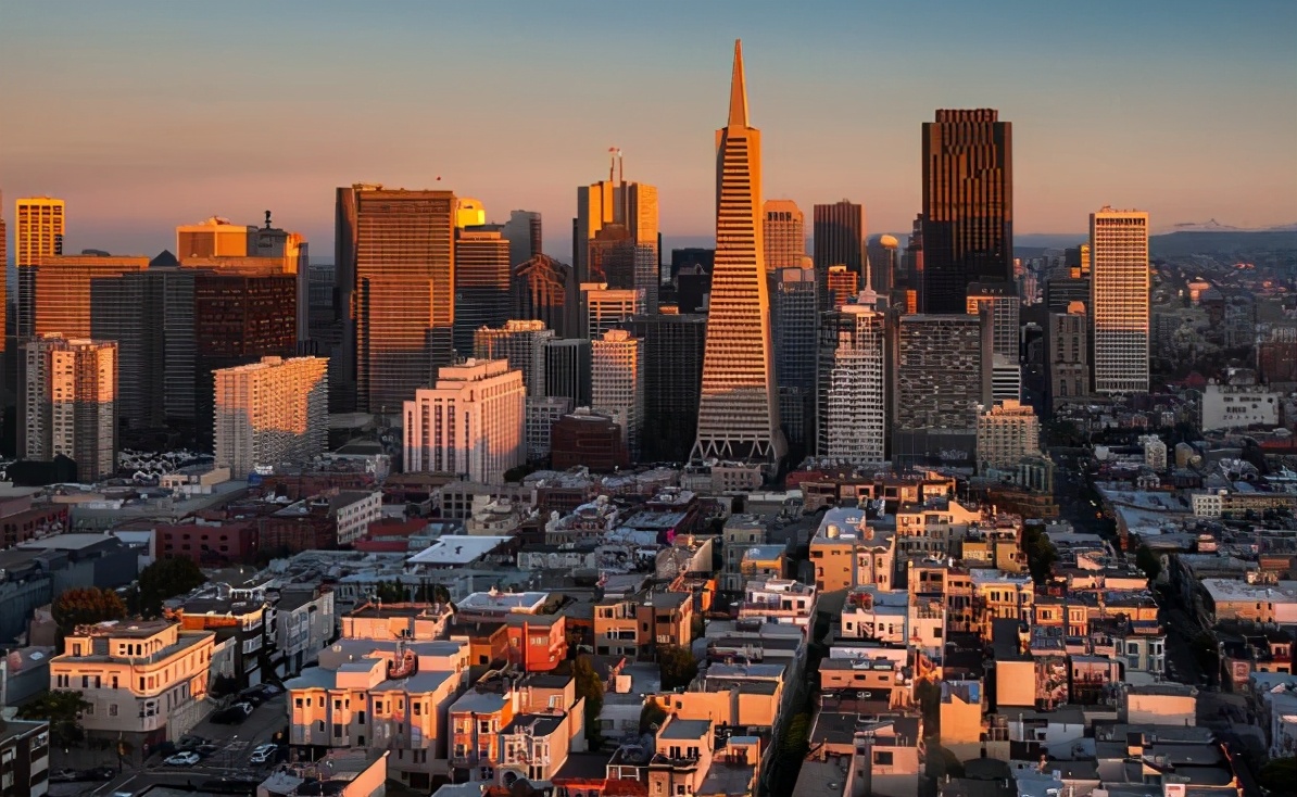 互联网隐形富豪雷军究竟有多牛,互联网风云人物雷军