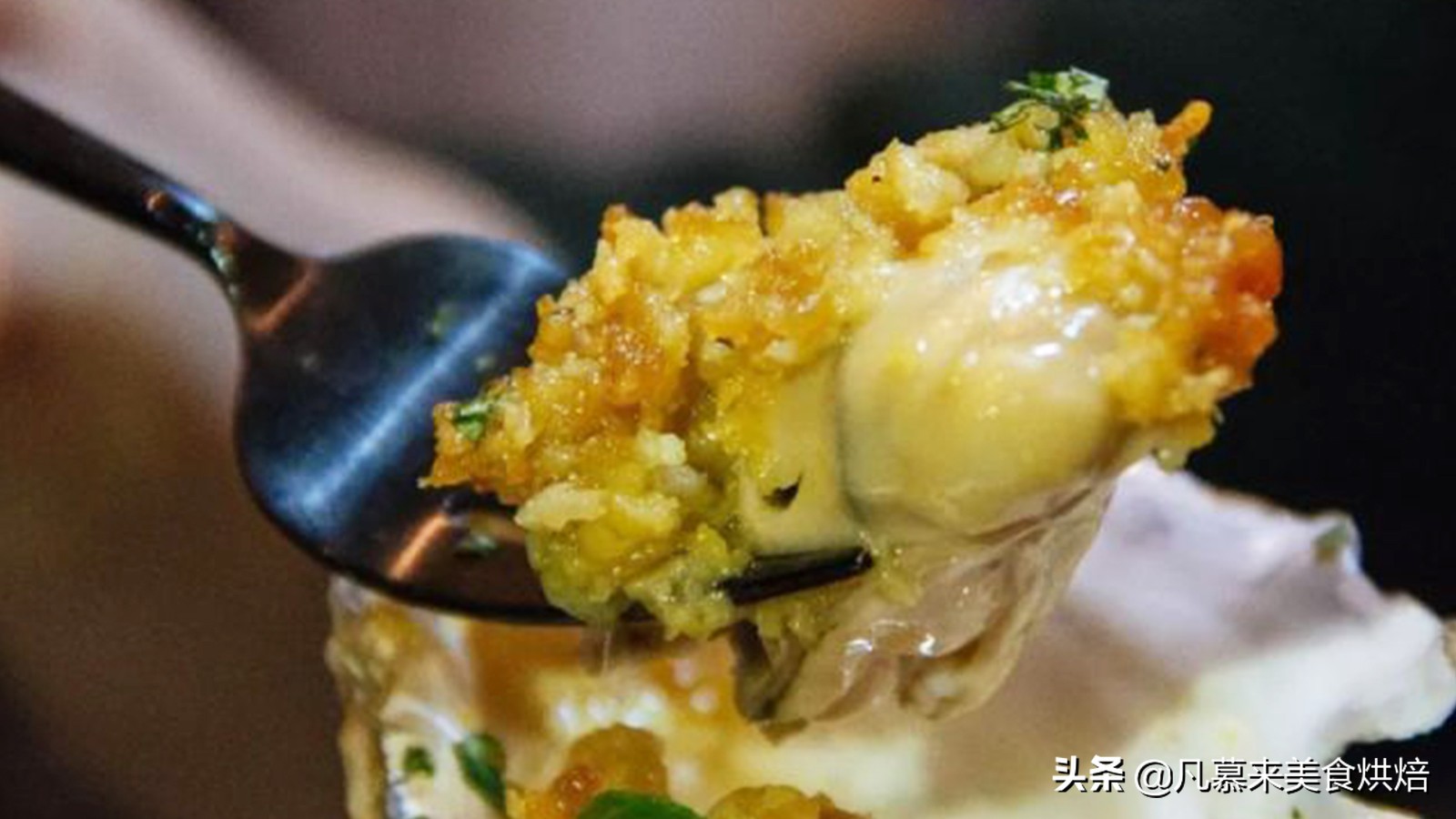 生蚝做宵夜个个肥美鲜嫩非常好吃,牡蛎生蚝的正确吃法