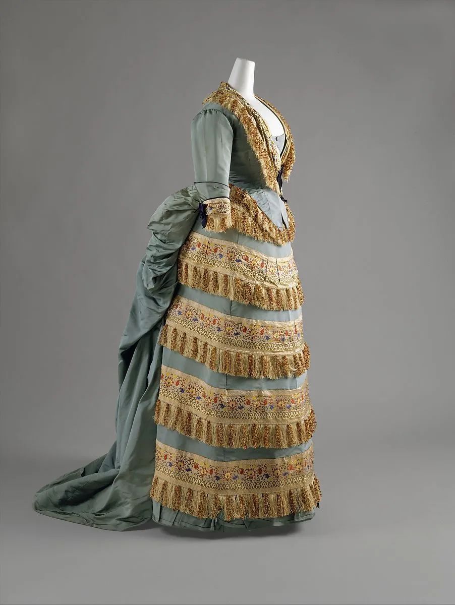 RR·TRENDS|OldMoney与NewMoney间的高定之争