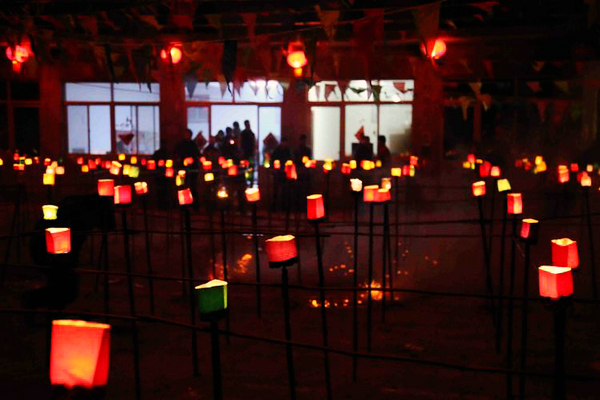 多国狂欢,国人的狂欢盛宴