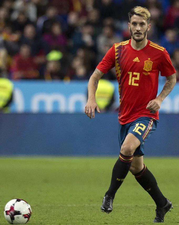 “智慧足球”怎么踢？经典10号教你