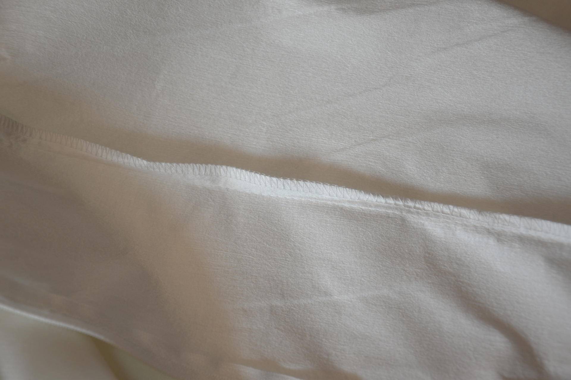 孝敬父母篇二:你们的满意是我的目标—8H黄麻透气护脊床垫