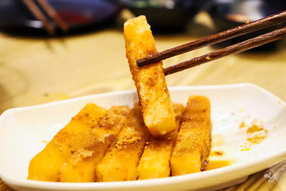 这家国潮网红串串落地襄阳啦,你只管拿串不用涮可以直接开吃