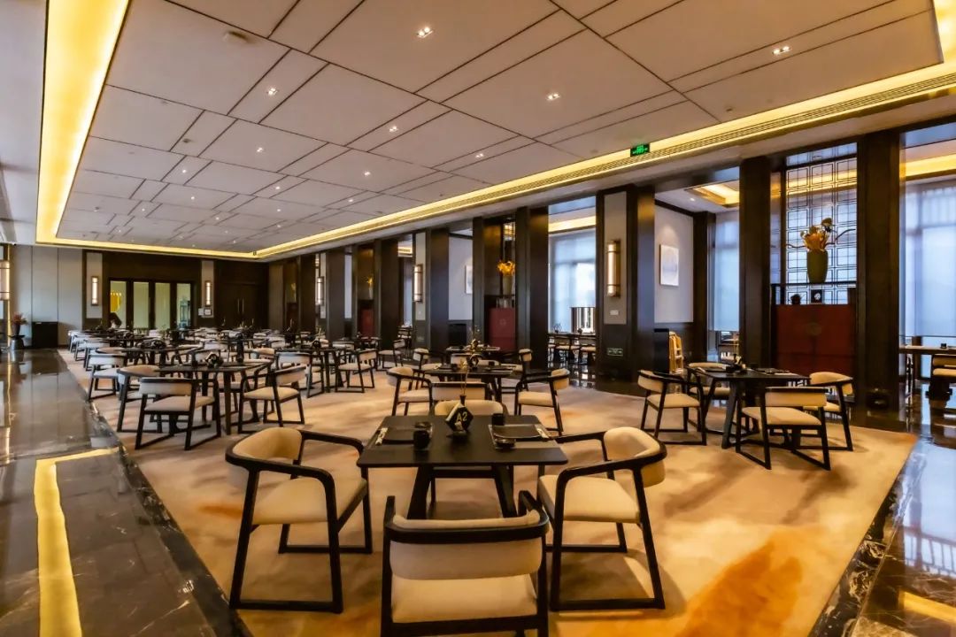 住进风景里温泉酒店,住进风景里旅游度假温泉酒店