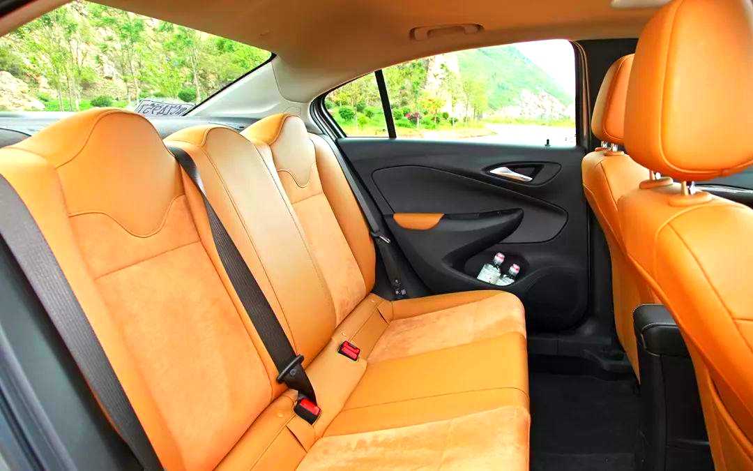 18年的凯越能卖多少钱,13年别克凯越当年卖18万吗