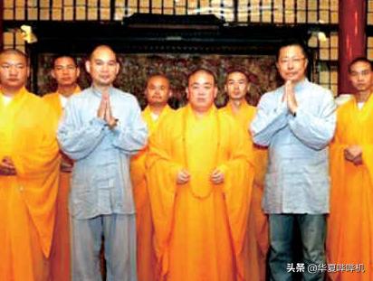 李阳疯狂家暴,疯狂英语李阳家暴前后