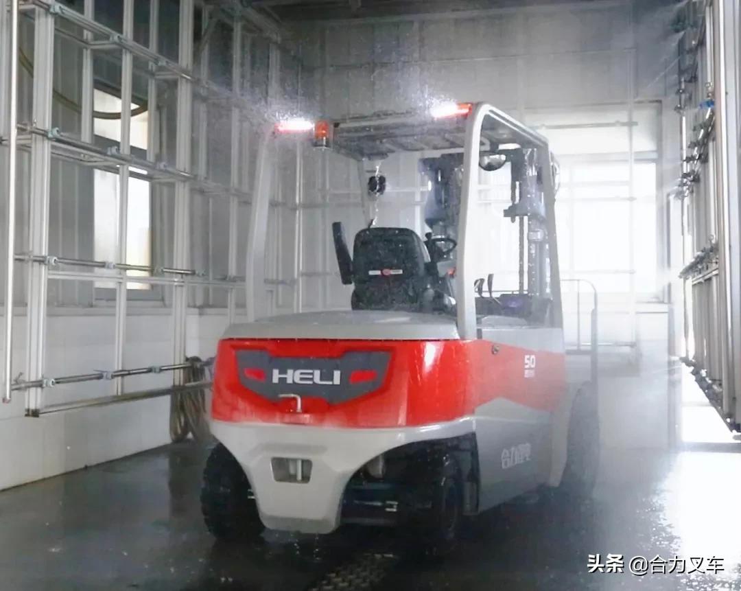 超硬核!合力颜值与实力担当,C位出道!