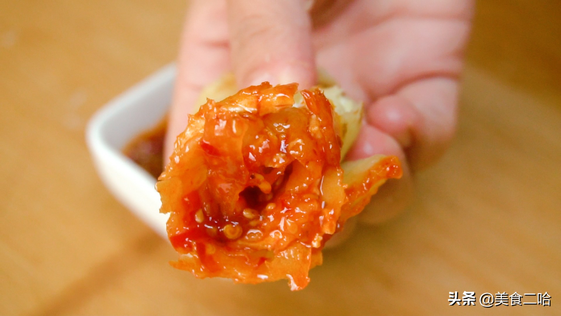 鸡蛋灌饼鼓大泡,鸡蛋灌饼做法全过程小视频