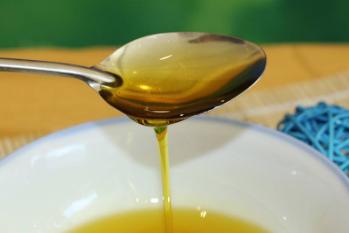 家用榨油机芝麻油的制作方法,没有榨油机怎么自制芝麻油