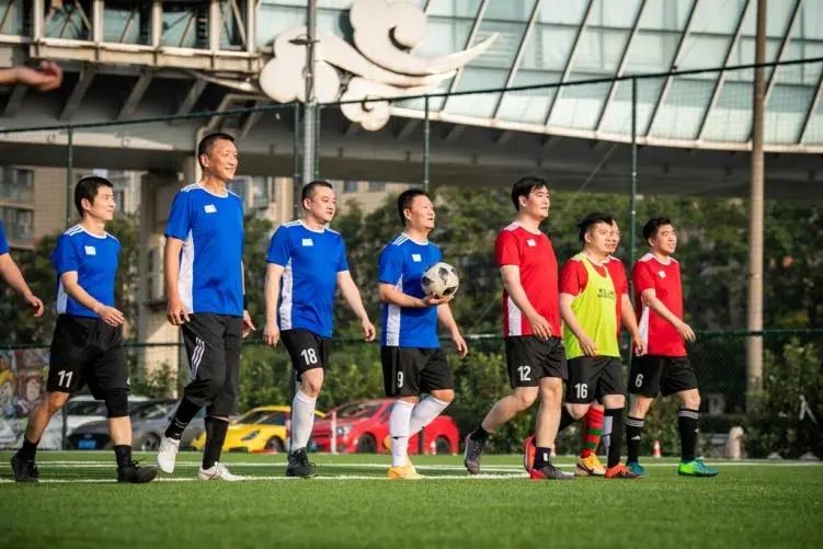 生活需要浪漫也需要激情,生活需要拼搏的激情