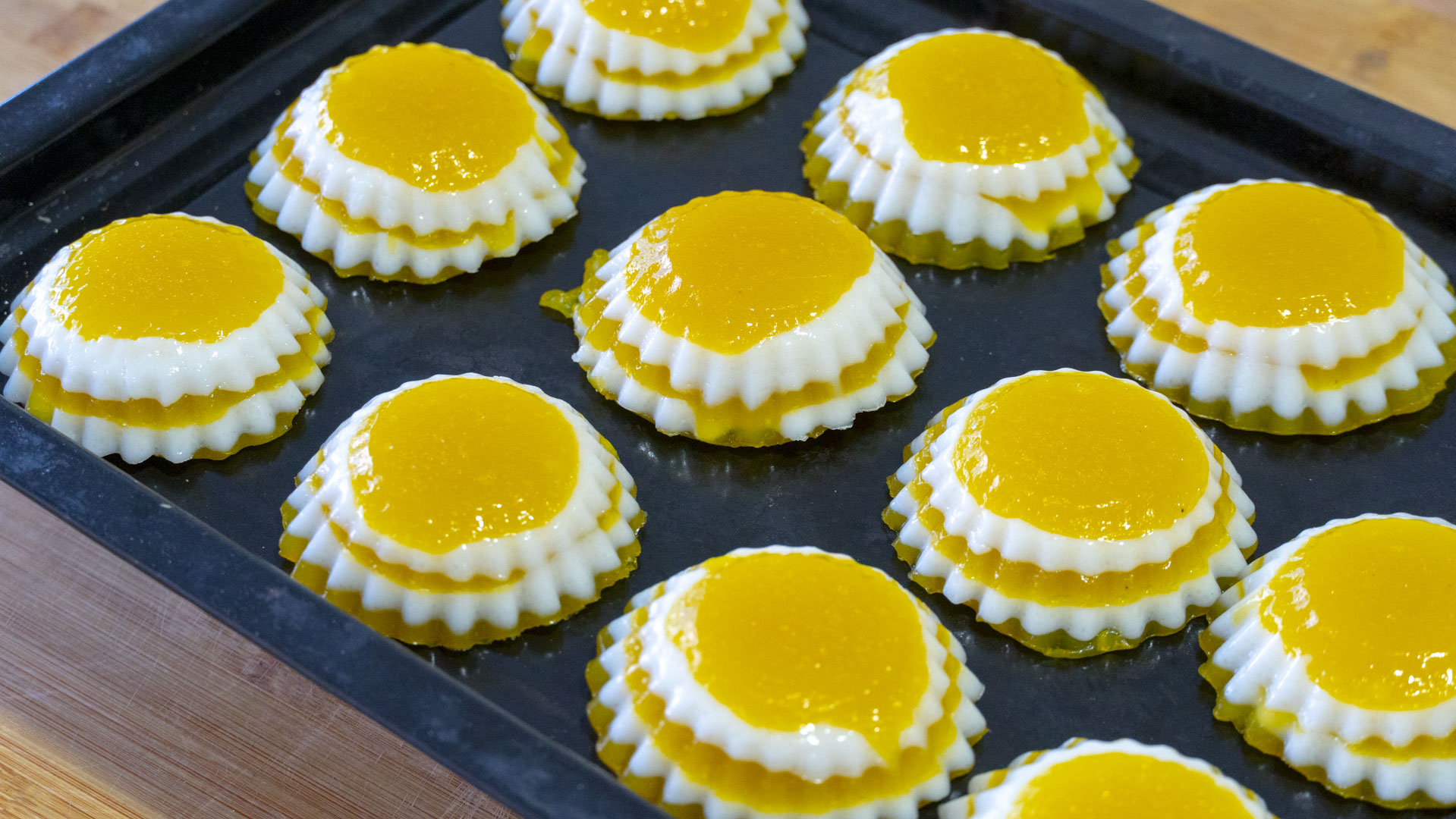 各种各样的千层马蹄糕,千层马蹄糕熟浆不够稠