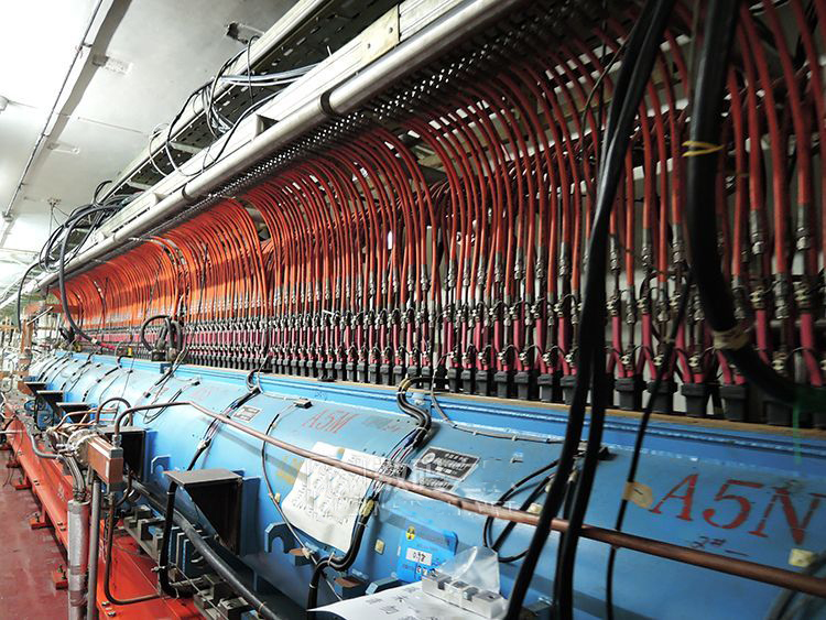 中国有大型电子对撞机吗,中国超级正负离子对撞机