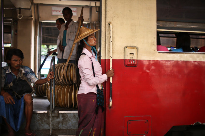 一座美丽的城市缅甸仰光,80年代的缅甸仰光城市