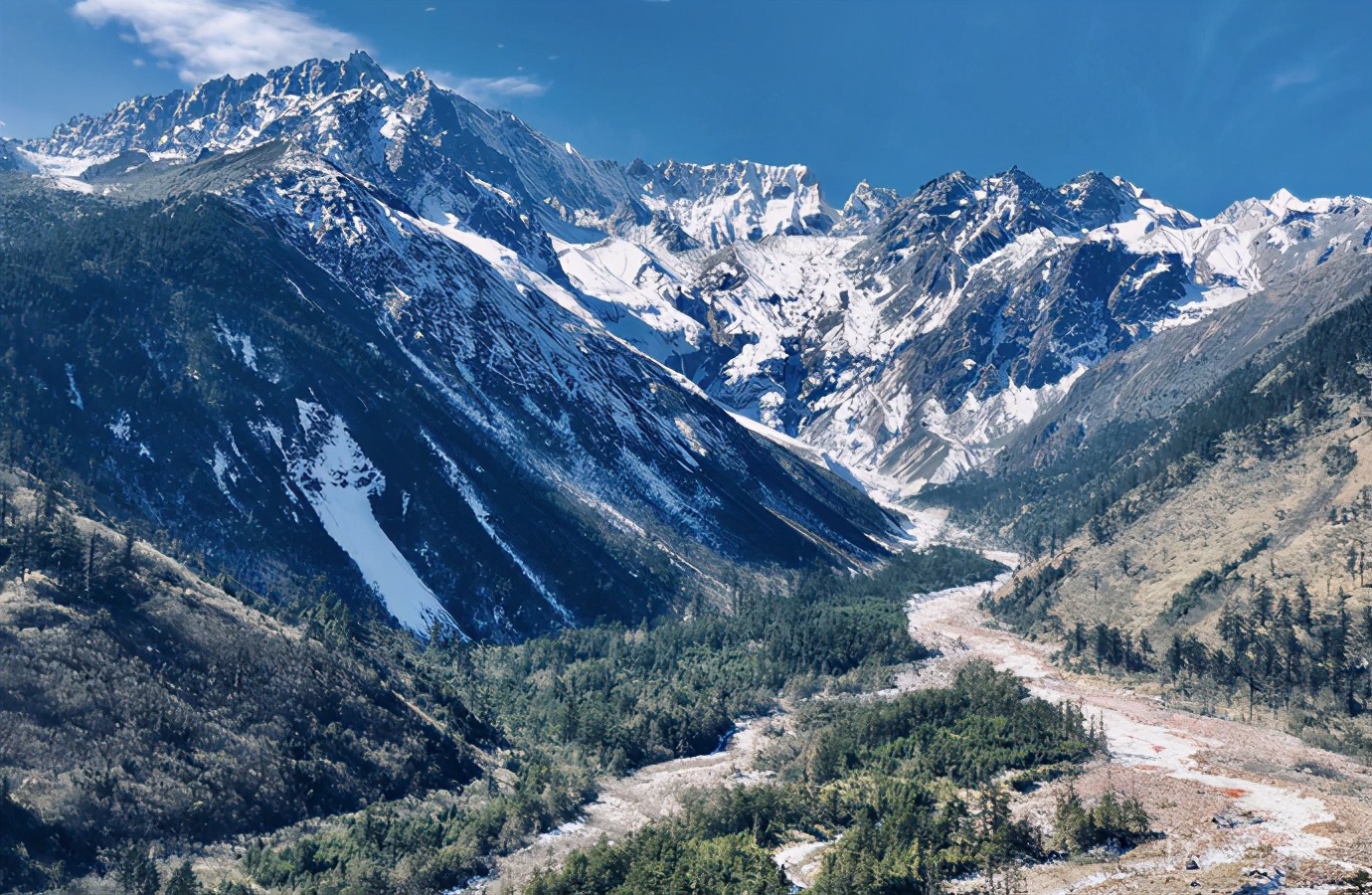 九寨沟自己开车进去,自己出发去九寨沟