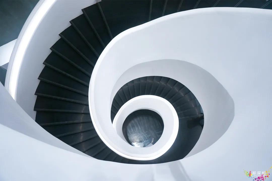 又是看完想去系列！深圳这个高颜值新地标，地铁直达还免费