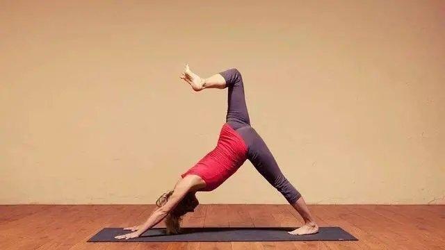 髋部太紧怎么办,髋部太紧