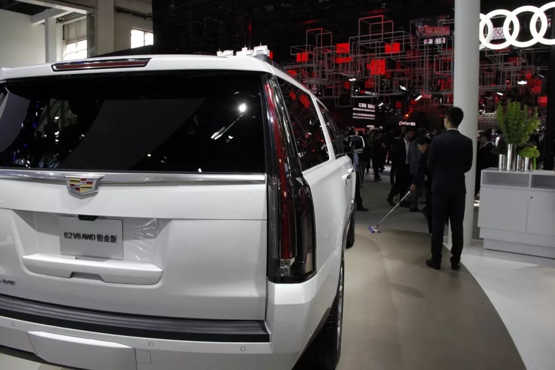 大大大大大汽车中的加特林，折合每平米近10万元的全尺寸SUV豪车