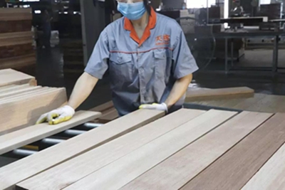 澶╂牸鍦版澘琛ㄩ噷濡備竴浠嬬粛,澶╂牸鍦版澘琛ㄩ噷濡備竴闈㈤潰淇卞埌